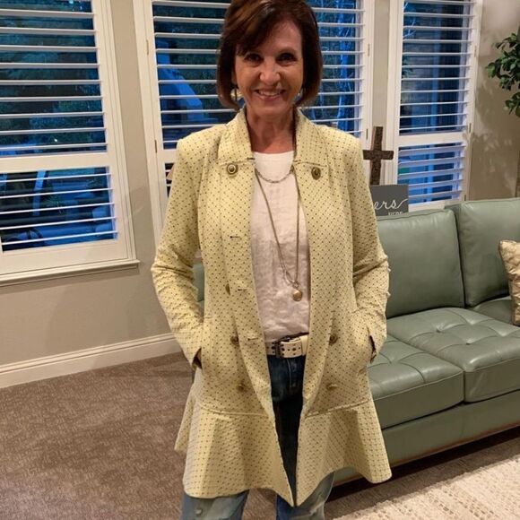 Cabi Hobnob Yellow (Daffodil) Topper/Coat/Jacket/Dress #6249 NWOT size Small. - Picture 5 of 11